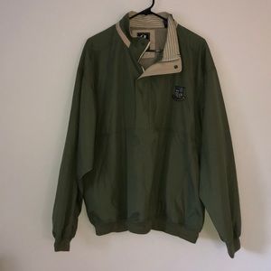 Green pullover coat